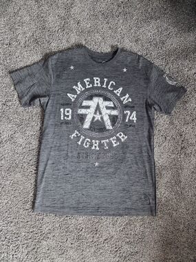 American Fighter Gray Graphic T-Shirt (Size XL fits more like LG)